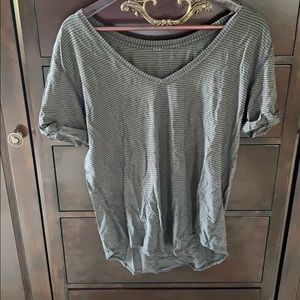 Lululemon v neck tee